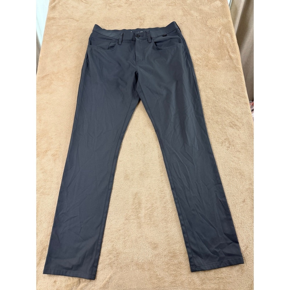 Travis Mathew Golf Chino Pants Men's‎ size 32 Dark Grey Performance